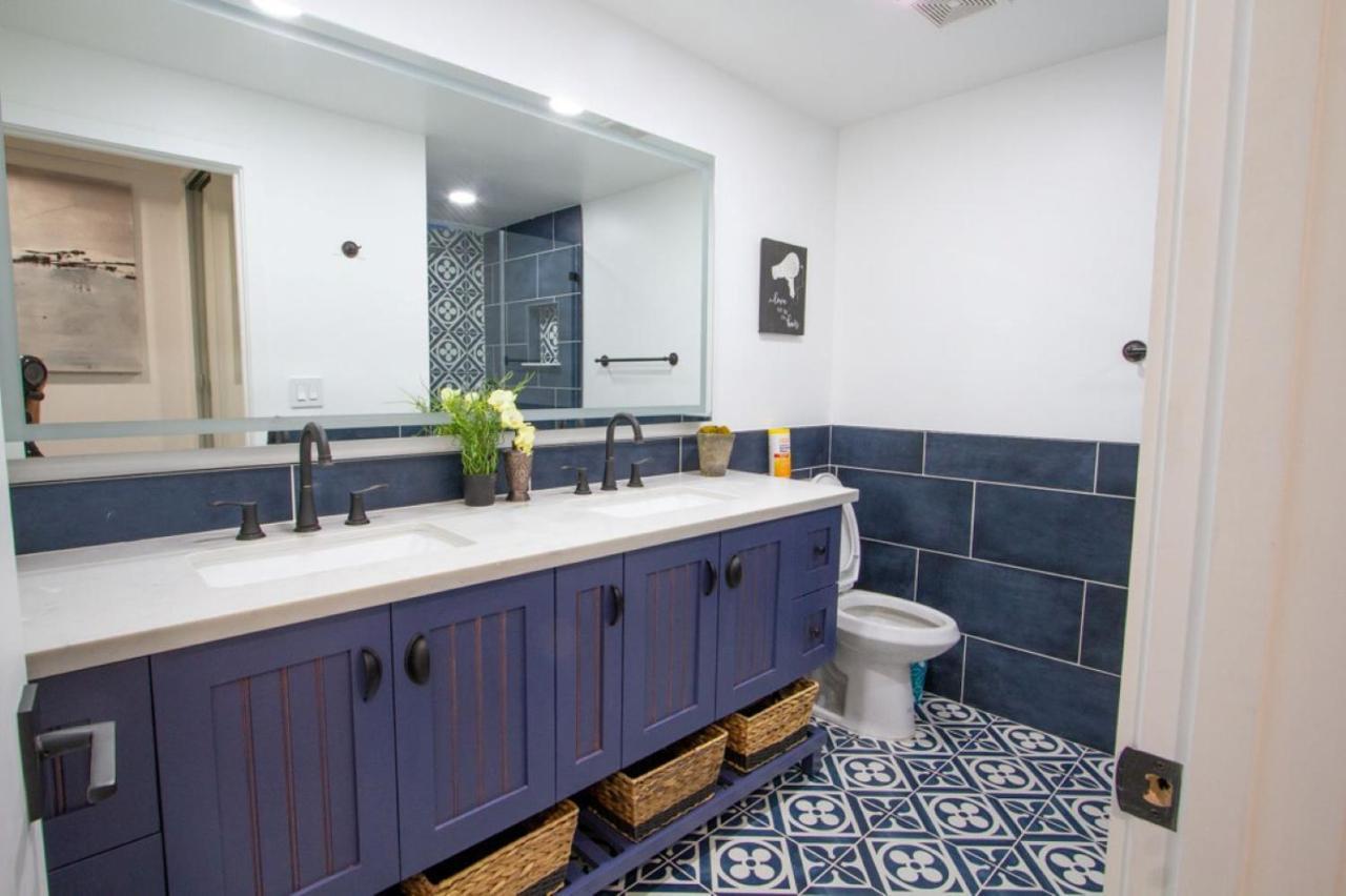 Dreamy Farmhouse In Studio City Los Angeles Bagian luar foto