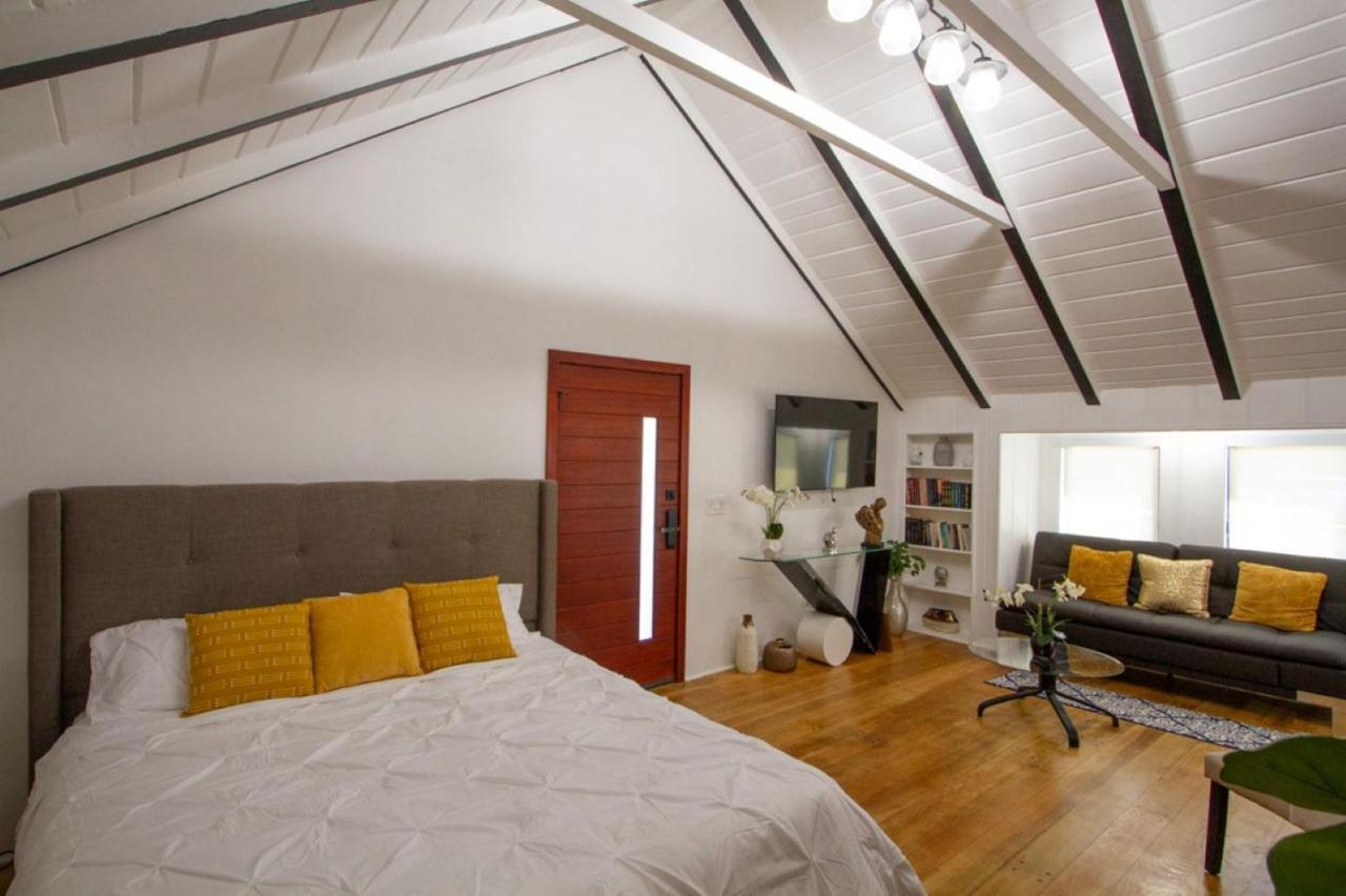 Dreamy Farmhouse In Studio City Los Angeles Bagian luar foto